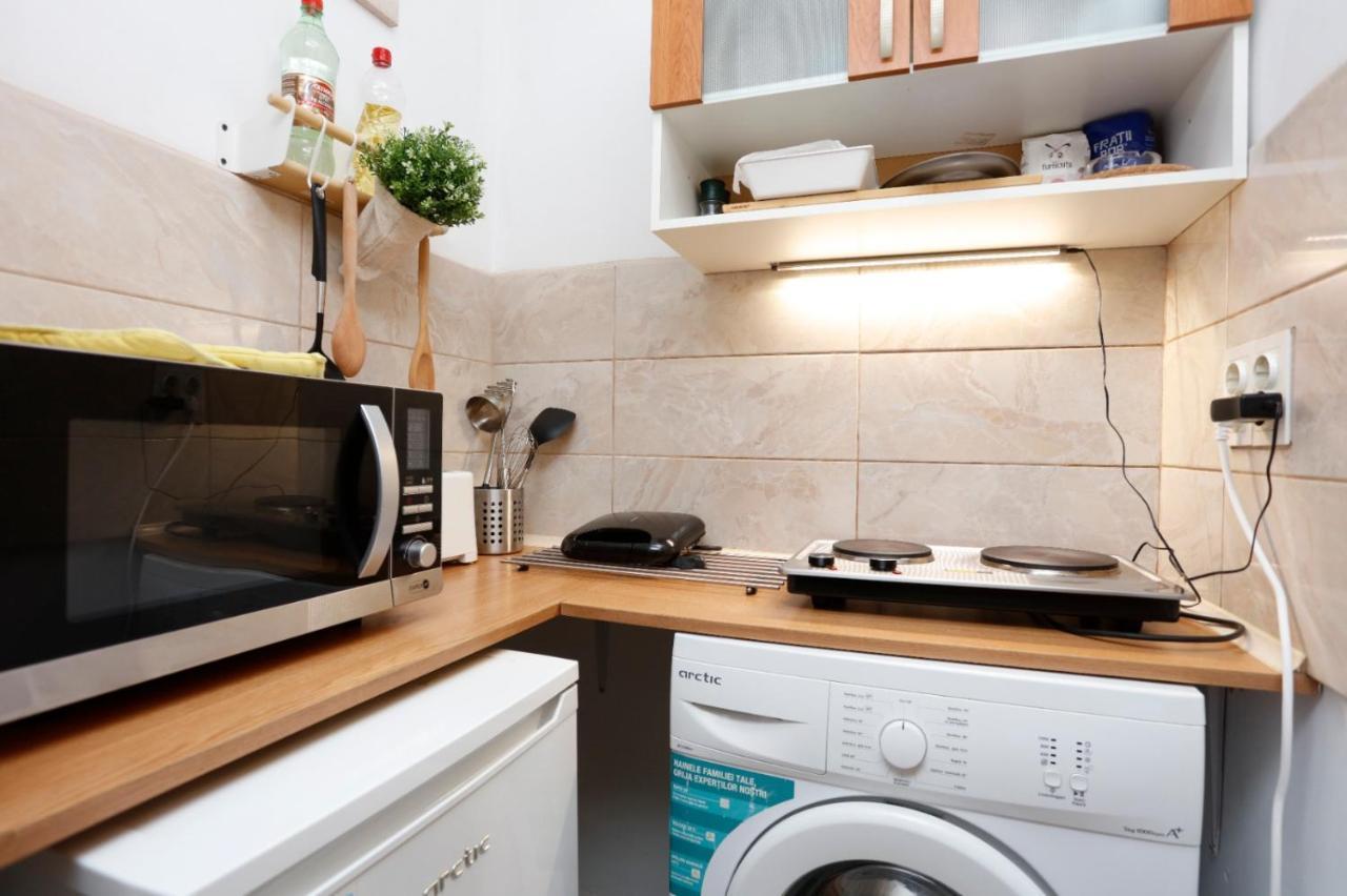 Traditional Romanian Apartments Bucharest Luaran gambar