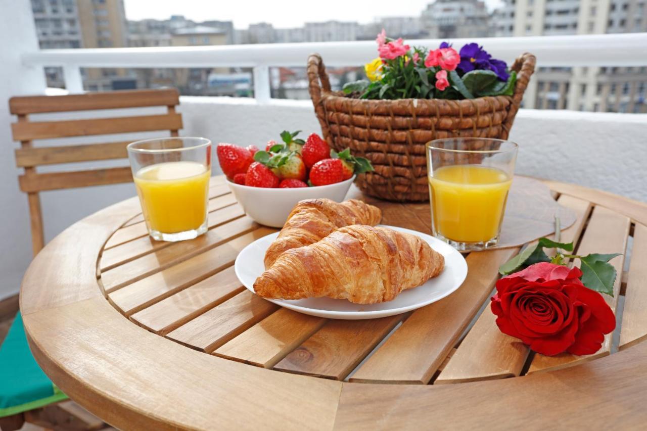 Traditional Romanian Apartments Bucharest Luaran gambar