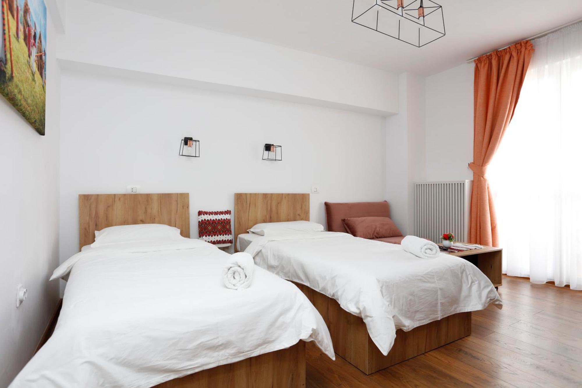 Traditional Romanian Apartments Bucharest Luaran gambar