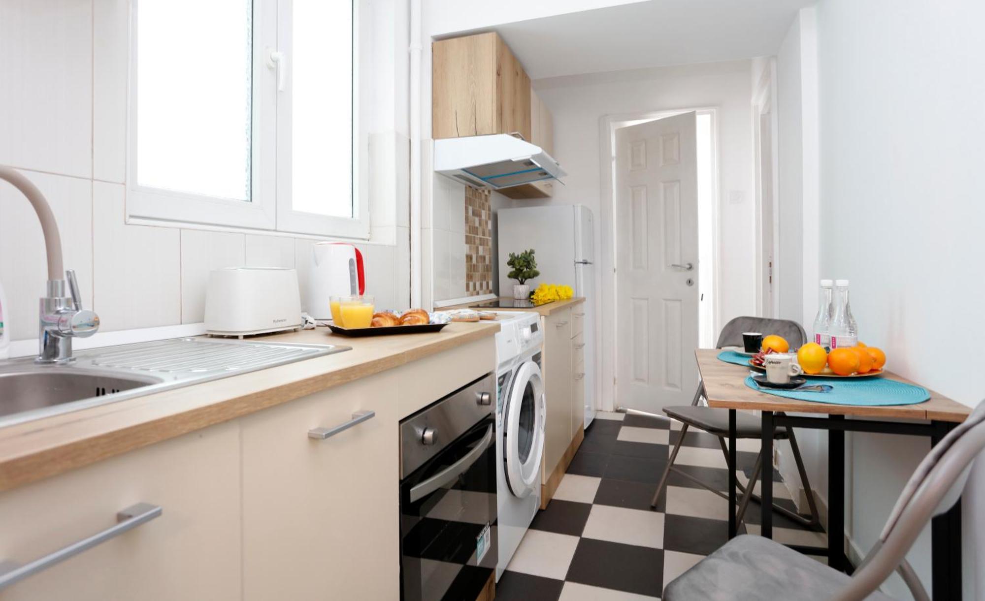 Traditional Romanian Apartments Bucharest Luaran gambar