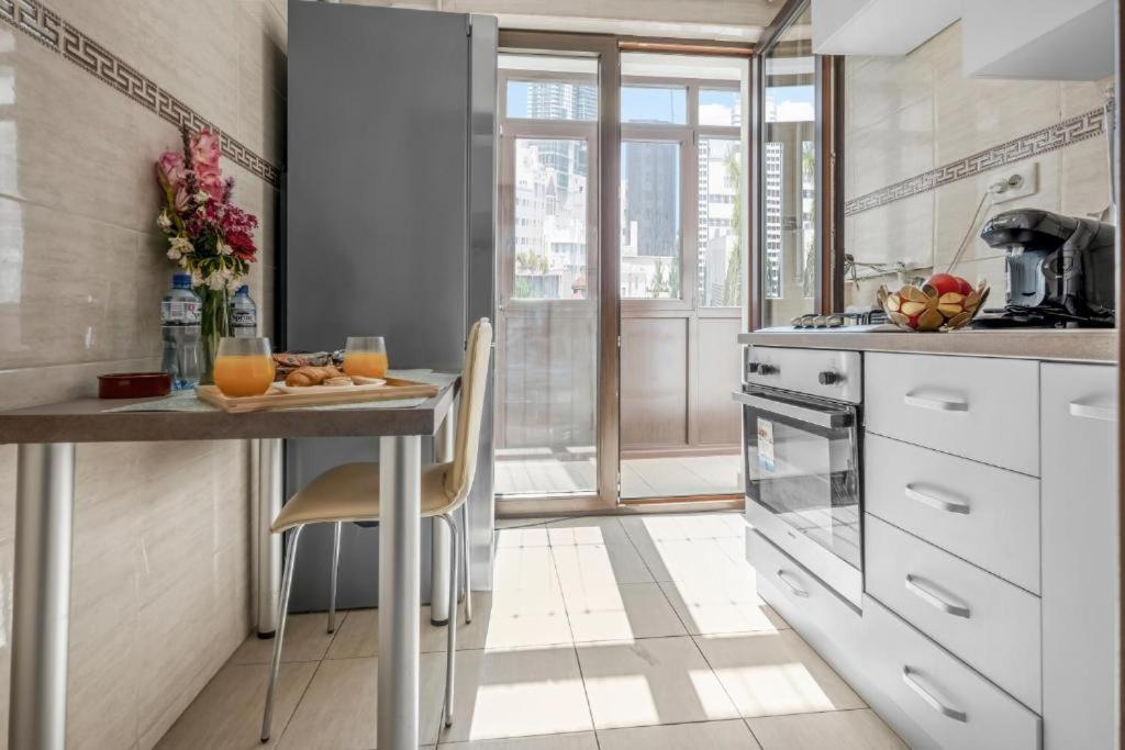 Traditional Romanian Apartments Bucharest Luaran gambar